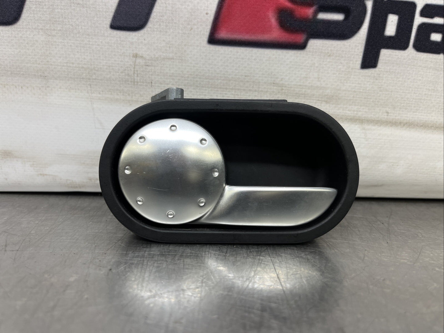 AUDI TT 8N MK1 NEARSIDE LEFT FRONT INTERIOR INTERNAL DOOR HANDLE 8N0837019 PULL
