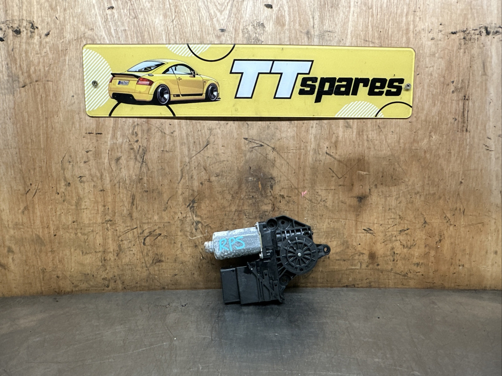 130821767 VOLKSWAGEN GOLF MK4 1997-2007 WINDOW MOTOR REAR PASSENGER SIDE