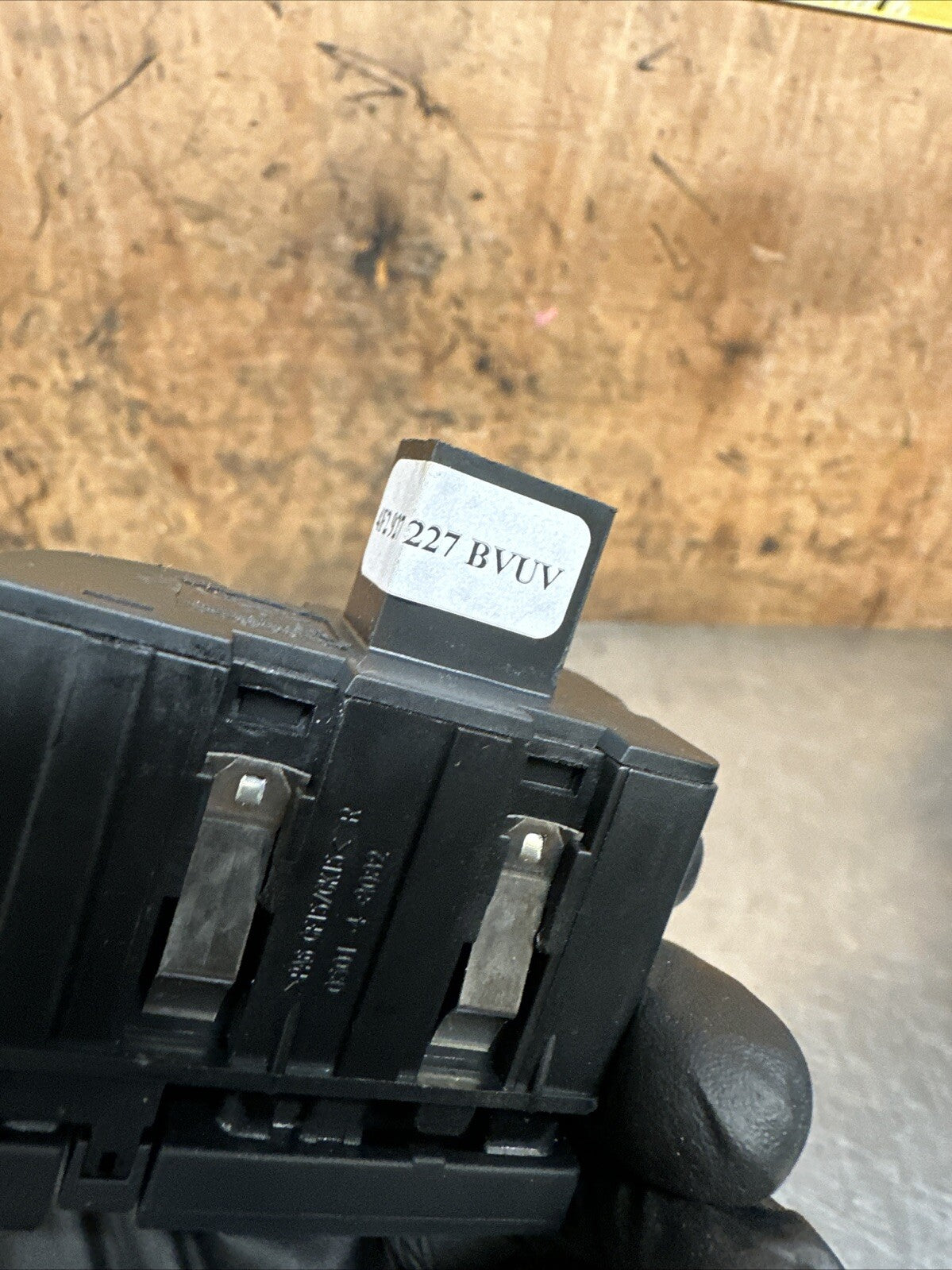 4F2927227BVUV AUDI S6 A6 C6 2005-2011 GLOVE COMPARTMENT SWITCH 