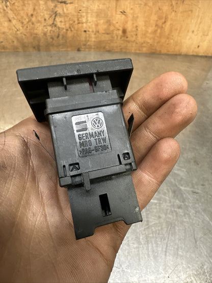 VOLKSWAGEN TOAREG HAZARD WARNING LIGHT SWITCH  7L6953235A 2002-2008