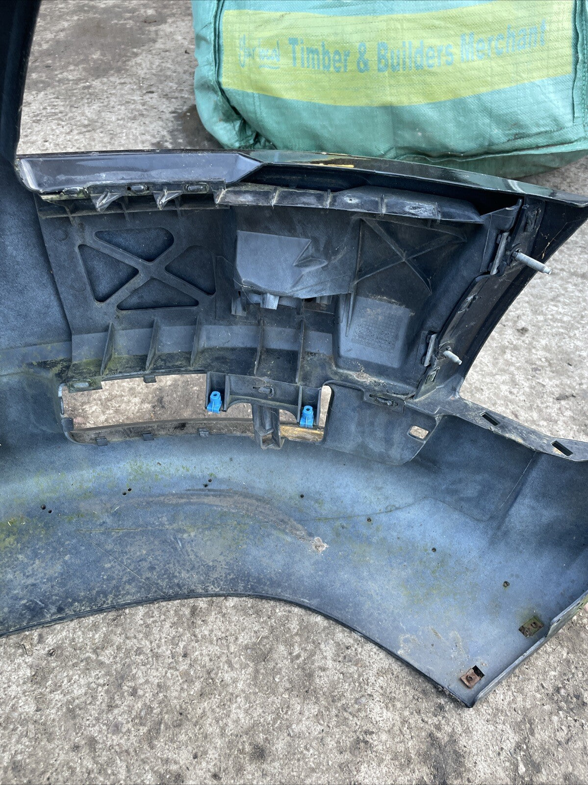 AUDI TT 8N 225 FRONT BUMPER KING FISHER NO WASHER JETS / NO GRILLES