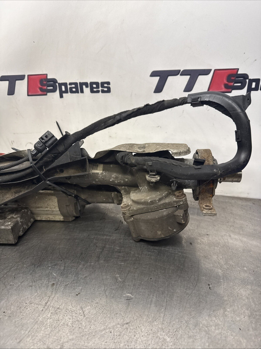 Audi TT TTS 8J 2.0TFSI Power Steering Rack 8J2423051K 2009 plug damaged