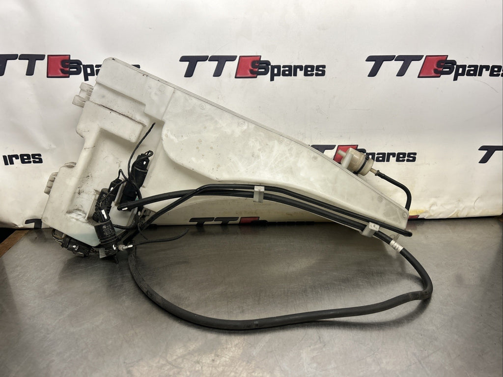 BMW  X5 X6 E70 E71 Headlight Windscreen Washer Bottle Reservoir and Pump 7190998