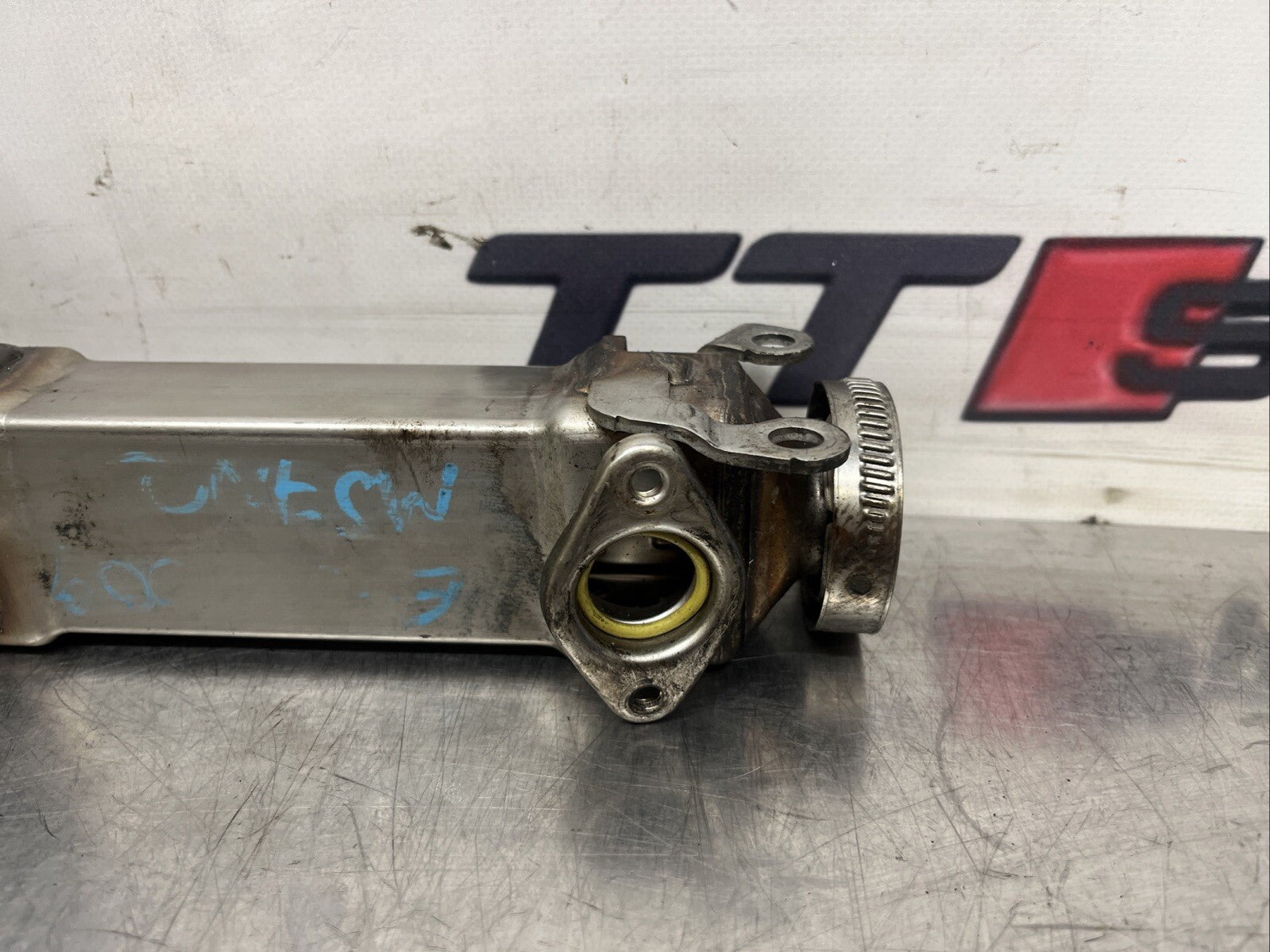 99000956 BMW M57 EGR Valve Cooler 376750761 M57N2