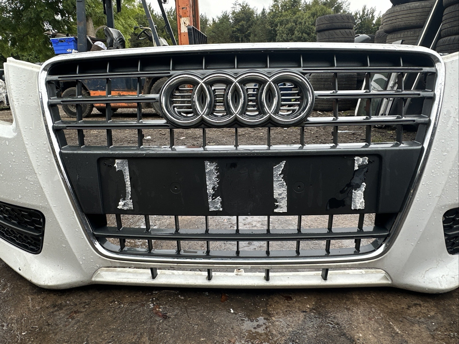 AUDI A5 (2009) FRONT BUMPER IN WHITE