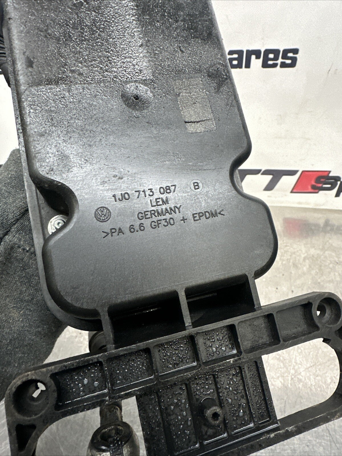 1J0713087 AUDI TT 8N GEARSHIFT AUTO MECHANISM LINKAGE  OEM GENUINE