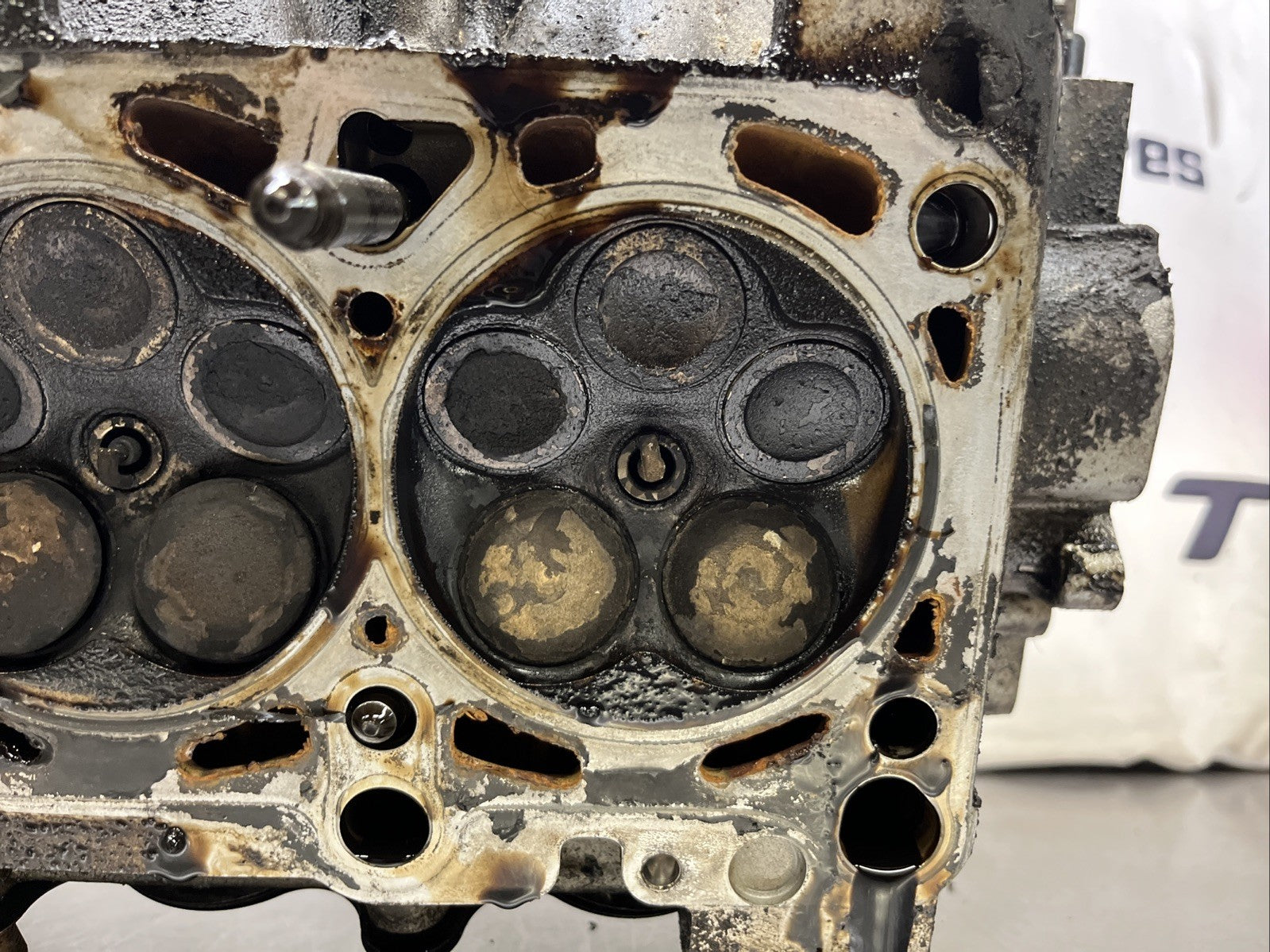 AUDI TT 1.8T BAM Engine Cylinder Head - Inc Camshafts valves etc