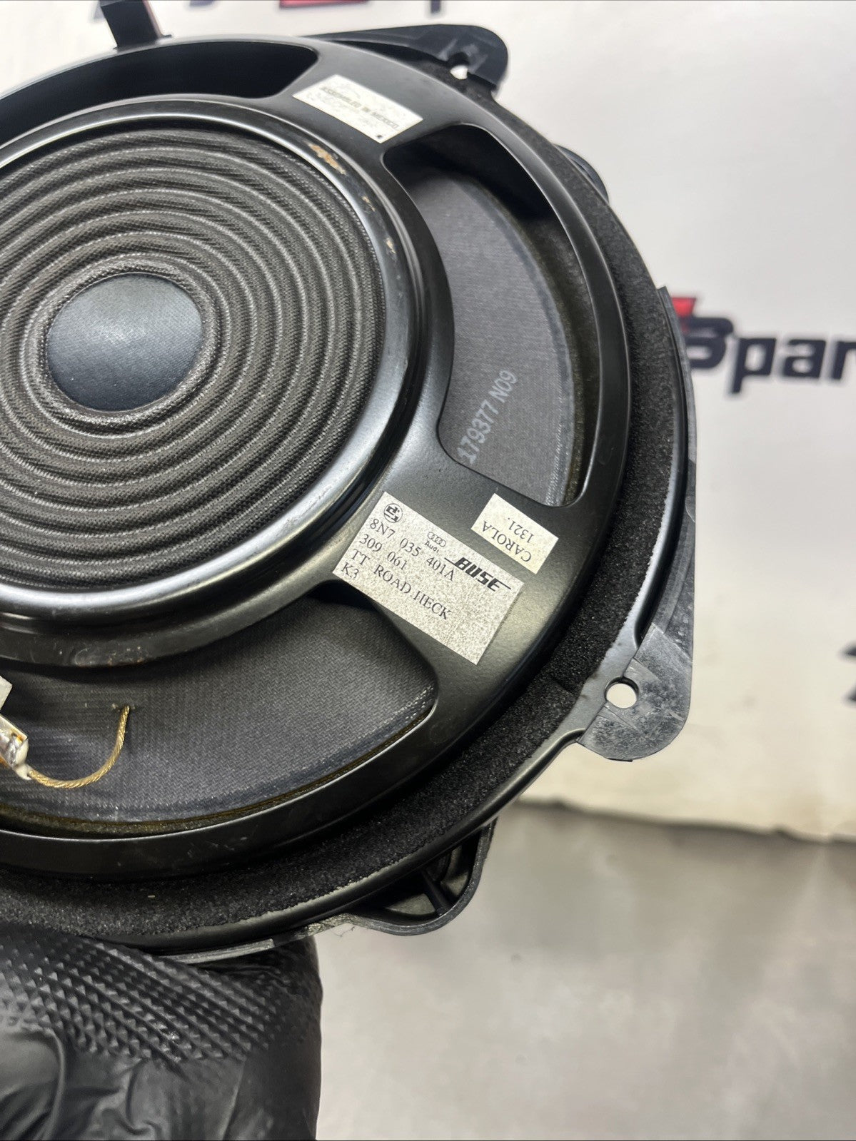 Audi TT Mk1 8N 1998-2006 Bose Centre Rear Subwoofer Speaker 8N7035401A