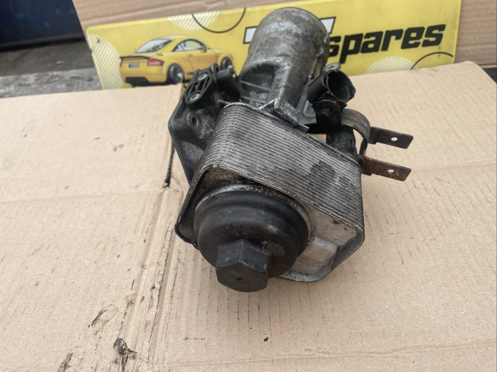 VW AUDI SEAT SKODA OEM OIL COOLER USED 045115389K