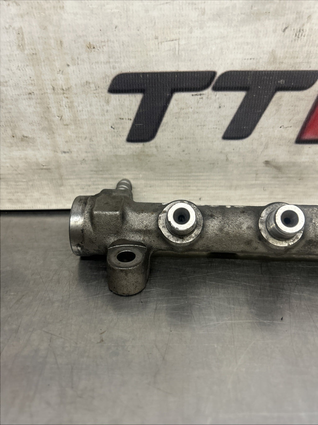  2019 VOLKSWAGEN GOLF MK7 2.0TDI GTD FUEL COMMON INJECTION RAIL 04L 089 D