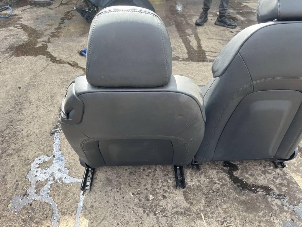 Audi TTS Full Electric Leather Seat Interior 8J MK2 Complete