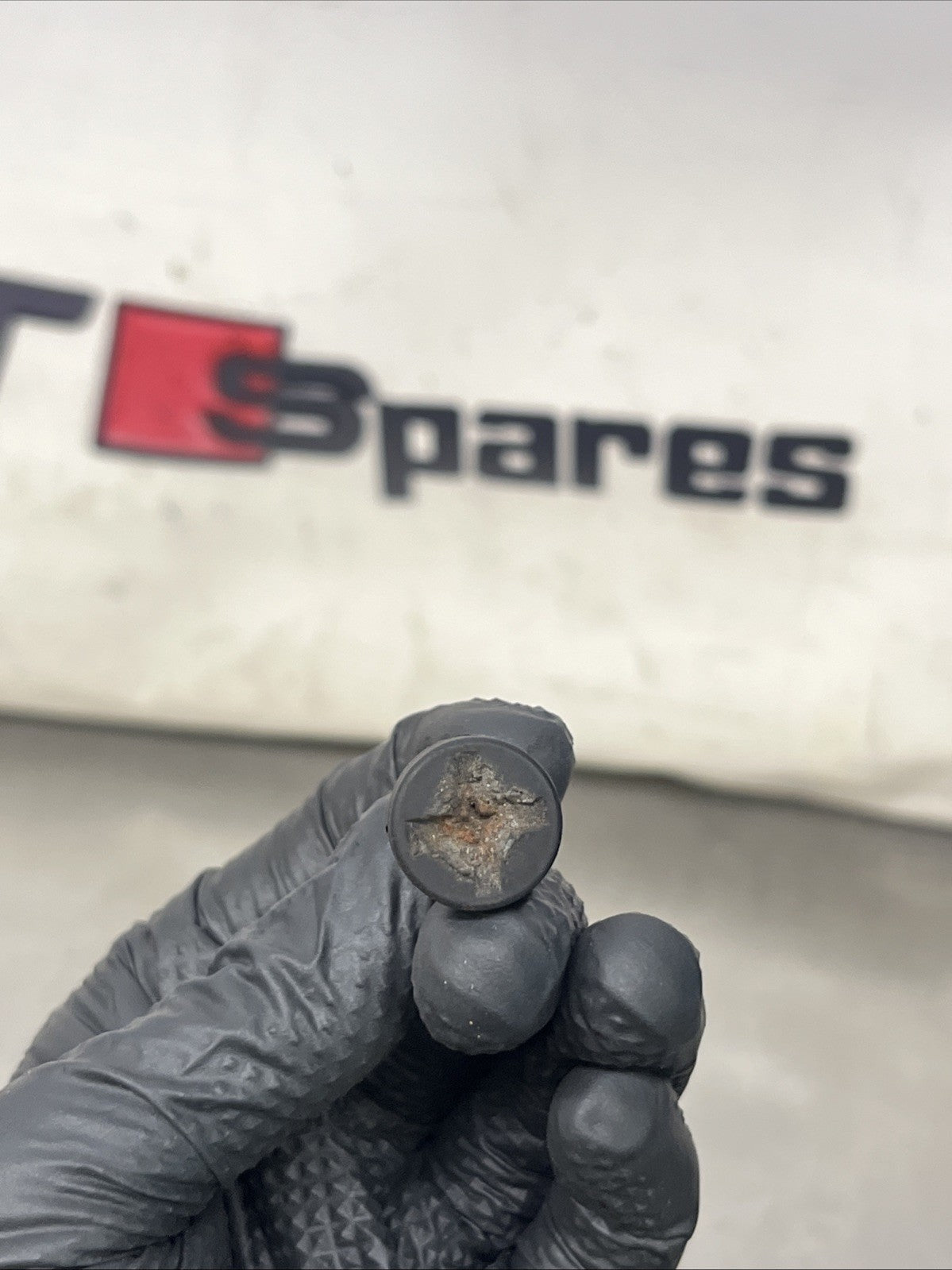 Audi TT 8N Mk1 Engine Bay Trim Fixing Bolt Screw Genuine 8N0103531