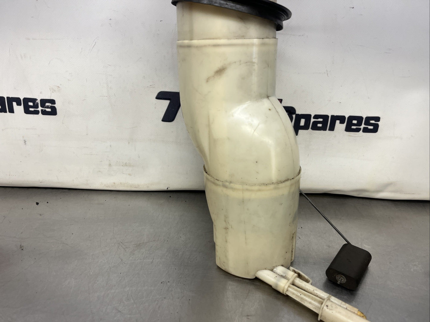 Range Rover L322 3.0D TD6 Fuel Pump 6750011 6750012 2002