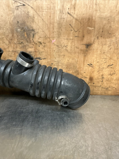 Audi TT Mk1 Quattro 1.8 Petrol Turbo Air Intake Pipe 06A133356H