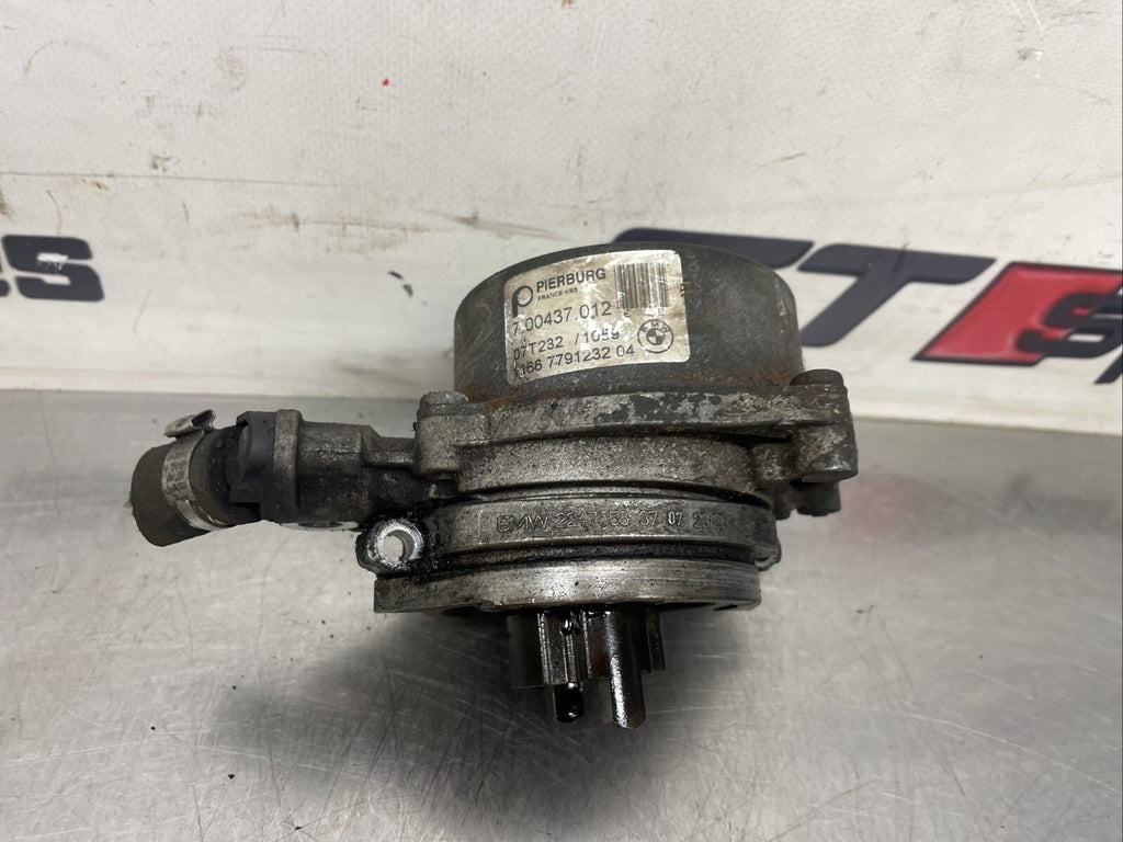 BMW X3 2005 Brake Vacuum Pump 700437012, 7.00437.012 11667791232