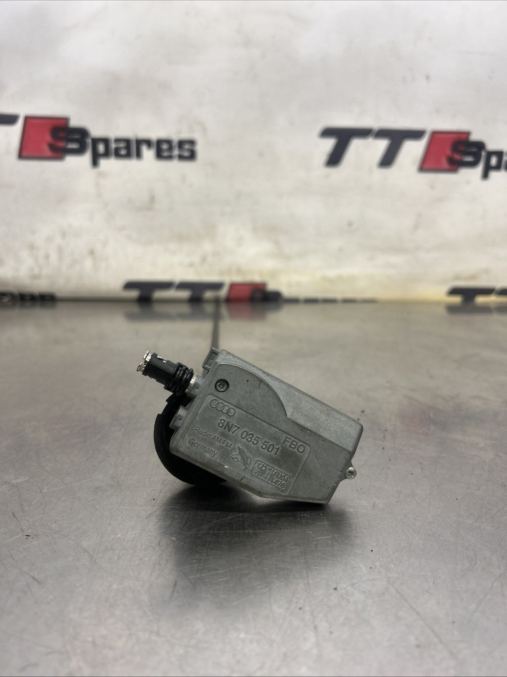 Audi TT 8N MK1 Roadster Convertible Antenna Rod Antenna Base ARIEL 8N7035501 STU