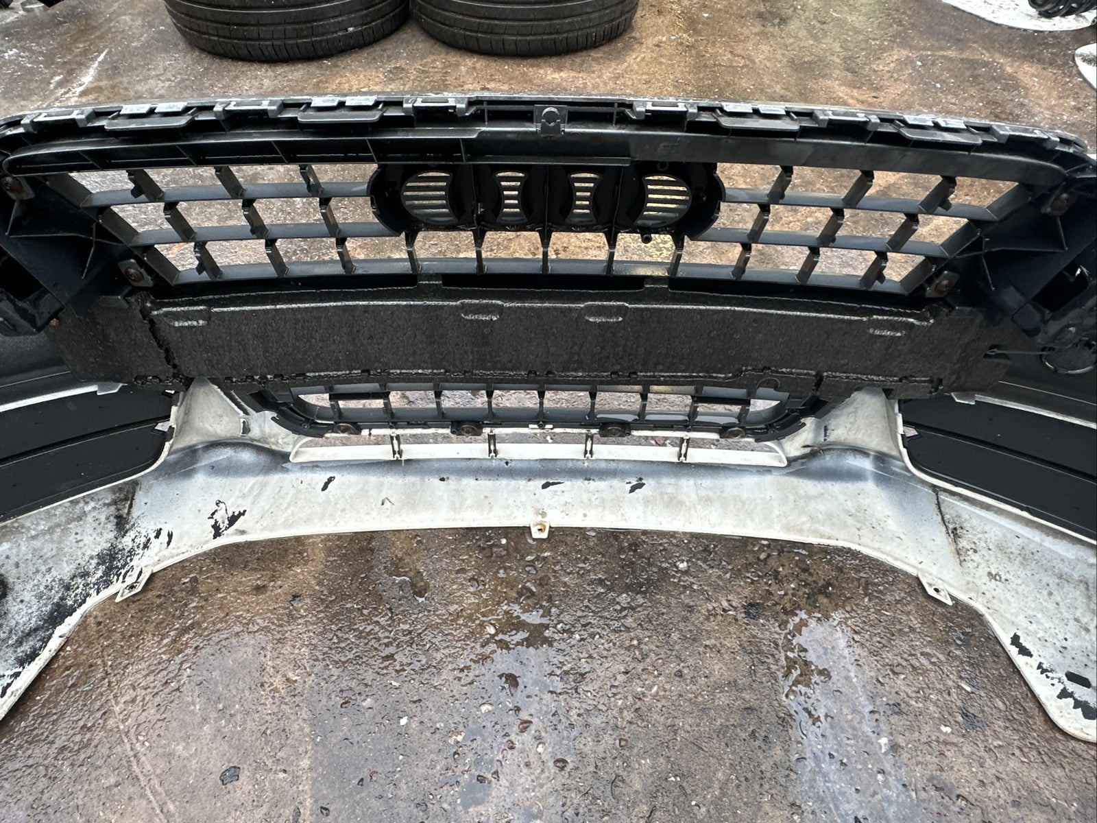 AUDI A5 (2009) FRONT BUMPER IN WHITE