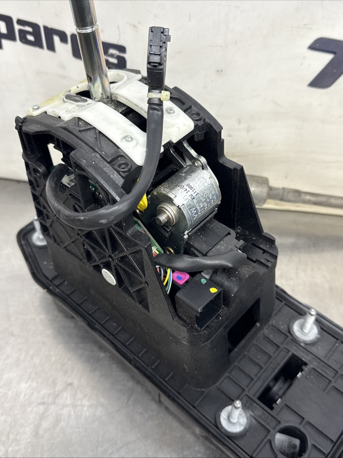 AUDI TT 8J 06-09 3.2 TFSI Automatic Shift Selector & Linkage 8J2713025E