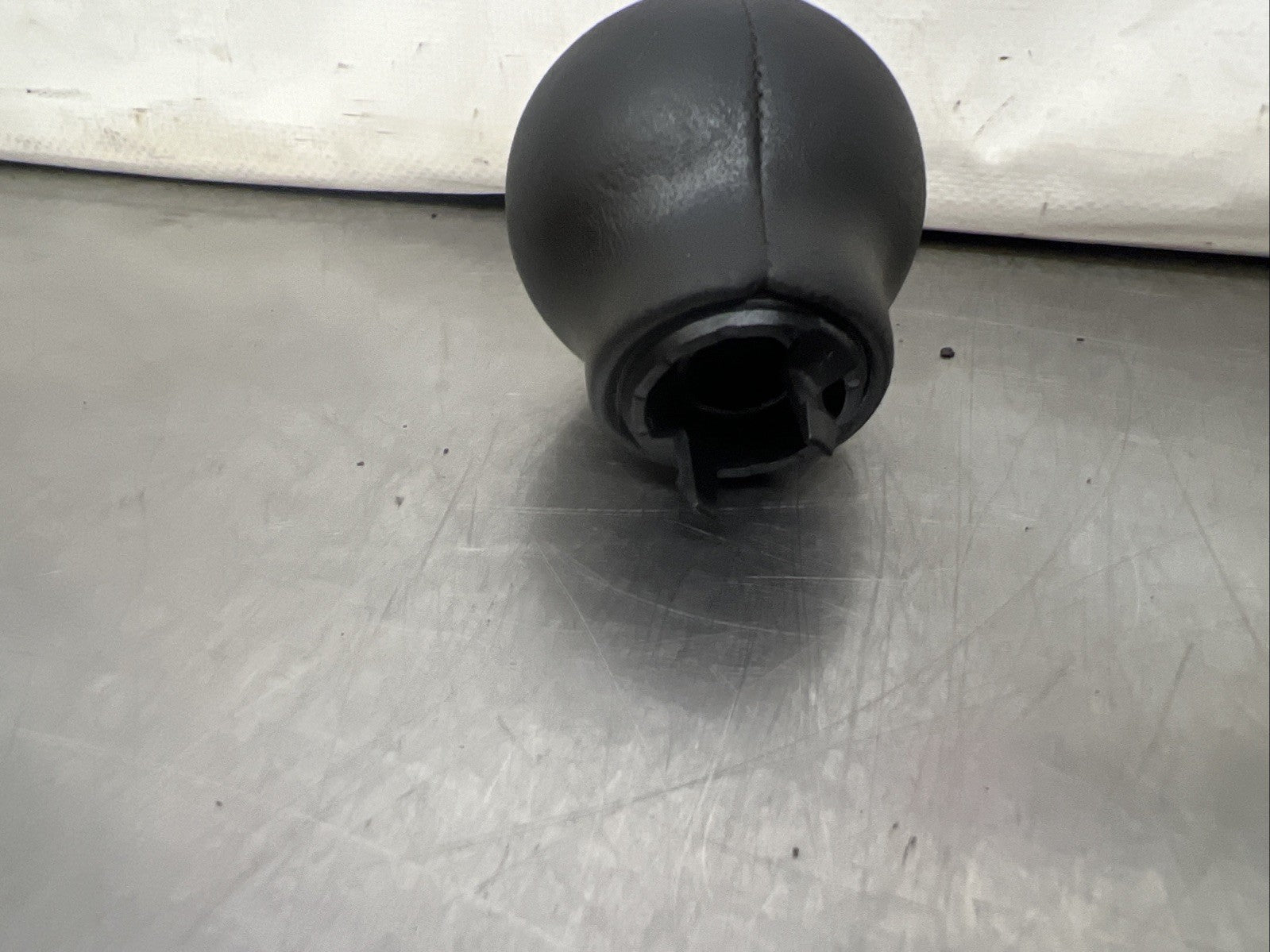 Audi TT Mk1 8N - 5 Speed Gear Knob - Used (0429)