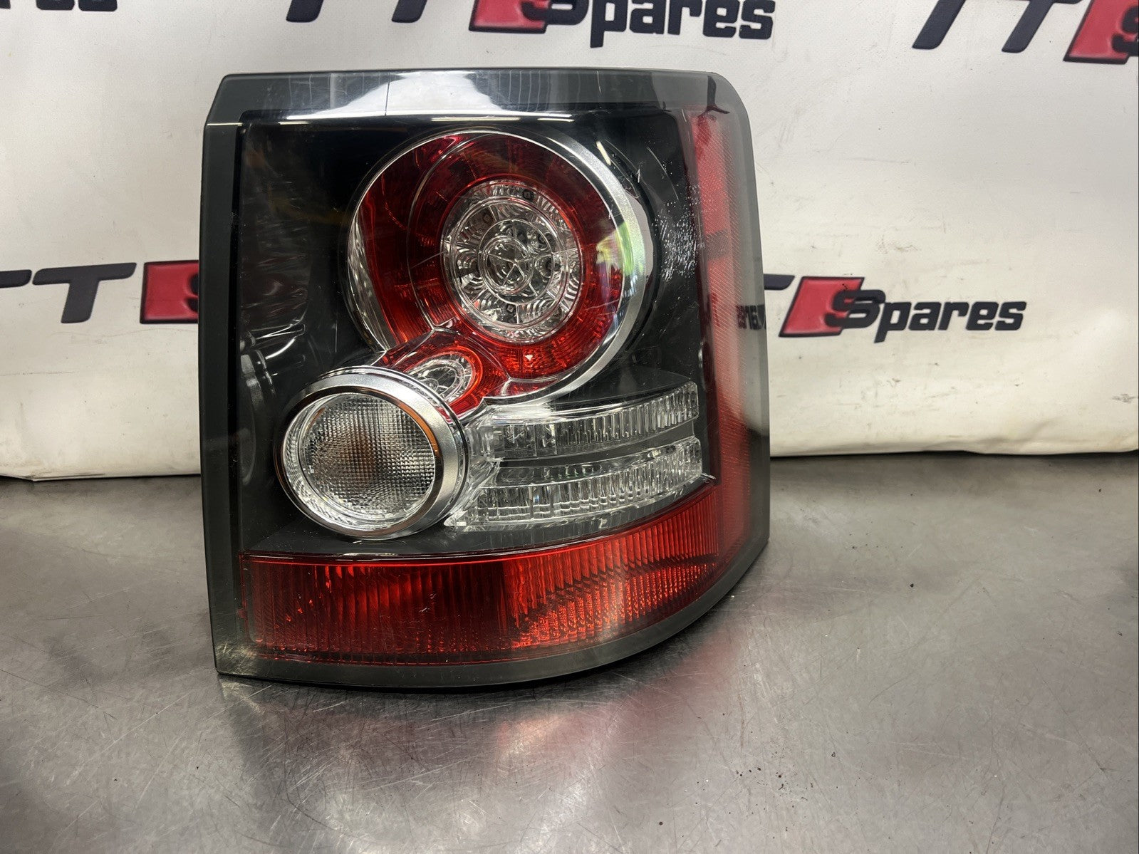 RANGE ROVER SPORT L320 FACELIFT REAR DRIVER RIGHT SIDE TAIL LIGHT 2009-2013