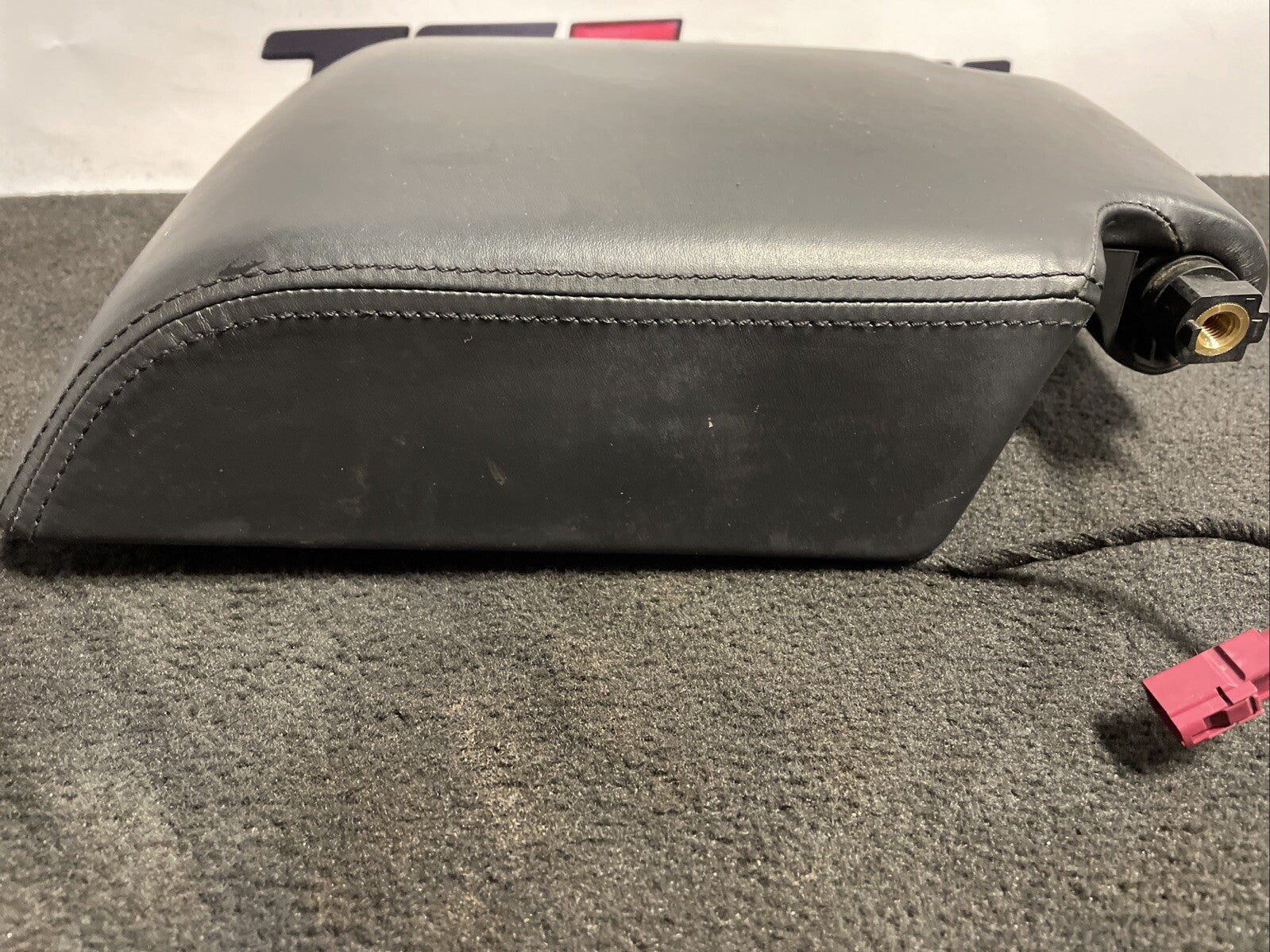 RANGE ROVER LAND ROVER SPORT L320 2009 CENTRE CONSOLE LEATHER ARM REST BLACK 