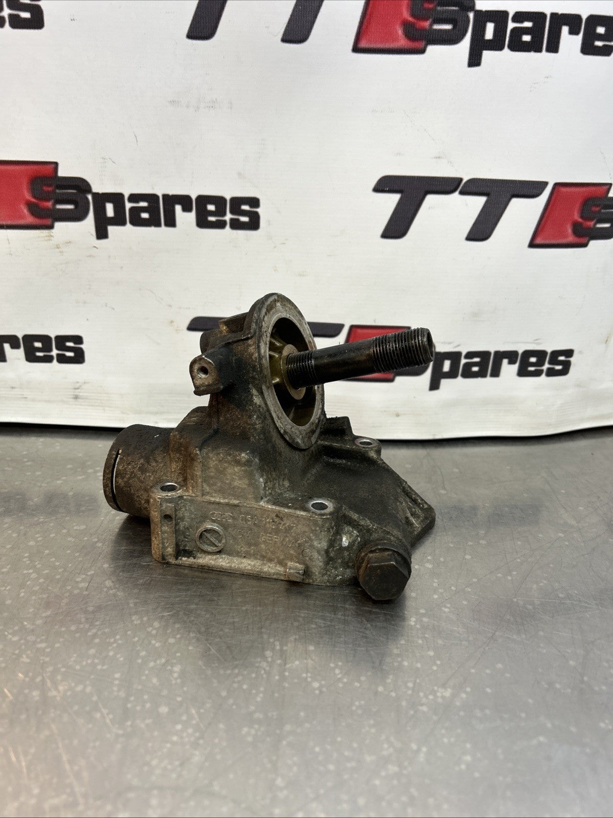 1.8T BAM AUM AUQ Mk1 TT Oil Filter housing 06A115417 1.60 Petrol 85kw 31900652