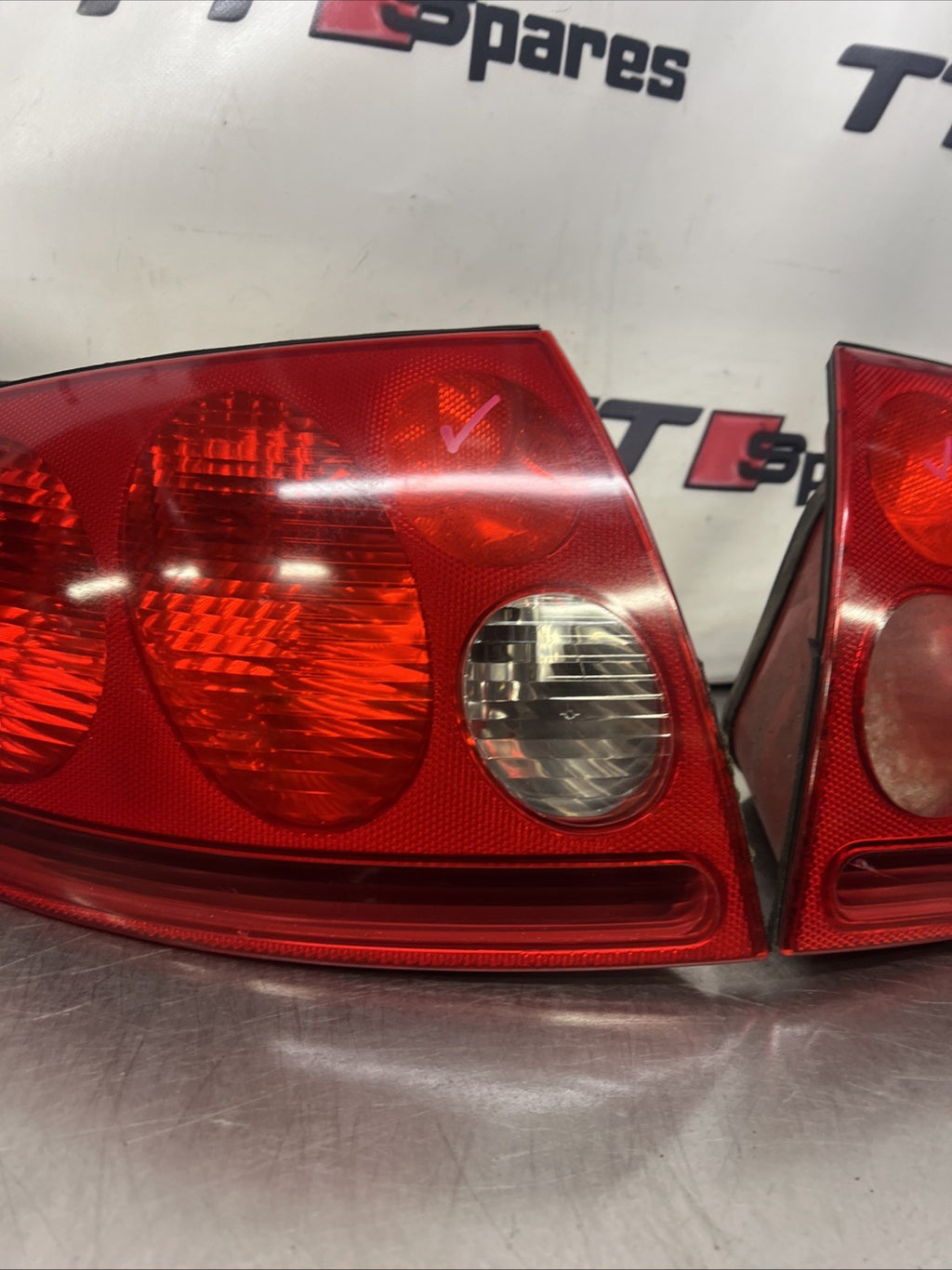 AUDI TT MK1 REAR LIGHTS PAIR 8N 99-06 Late Clear Reverse