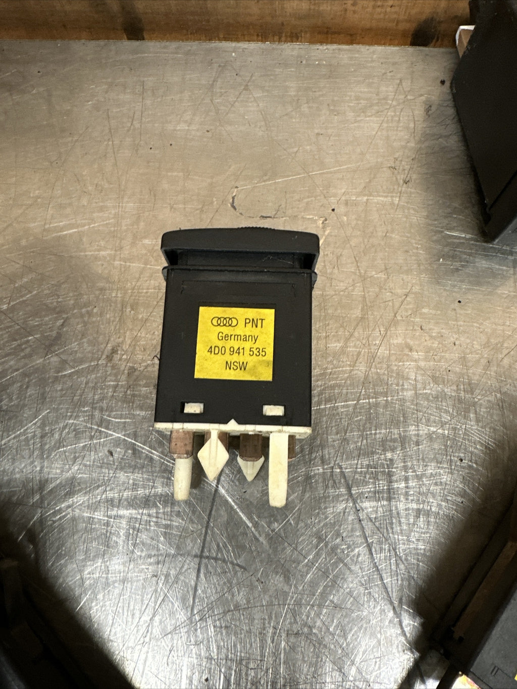 AUDI A8 D2 SET OF HAZARD HEATED SEATS FOG LIGHT SWITCH  8D0941509D 8D0963563