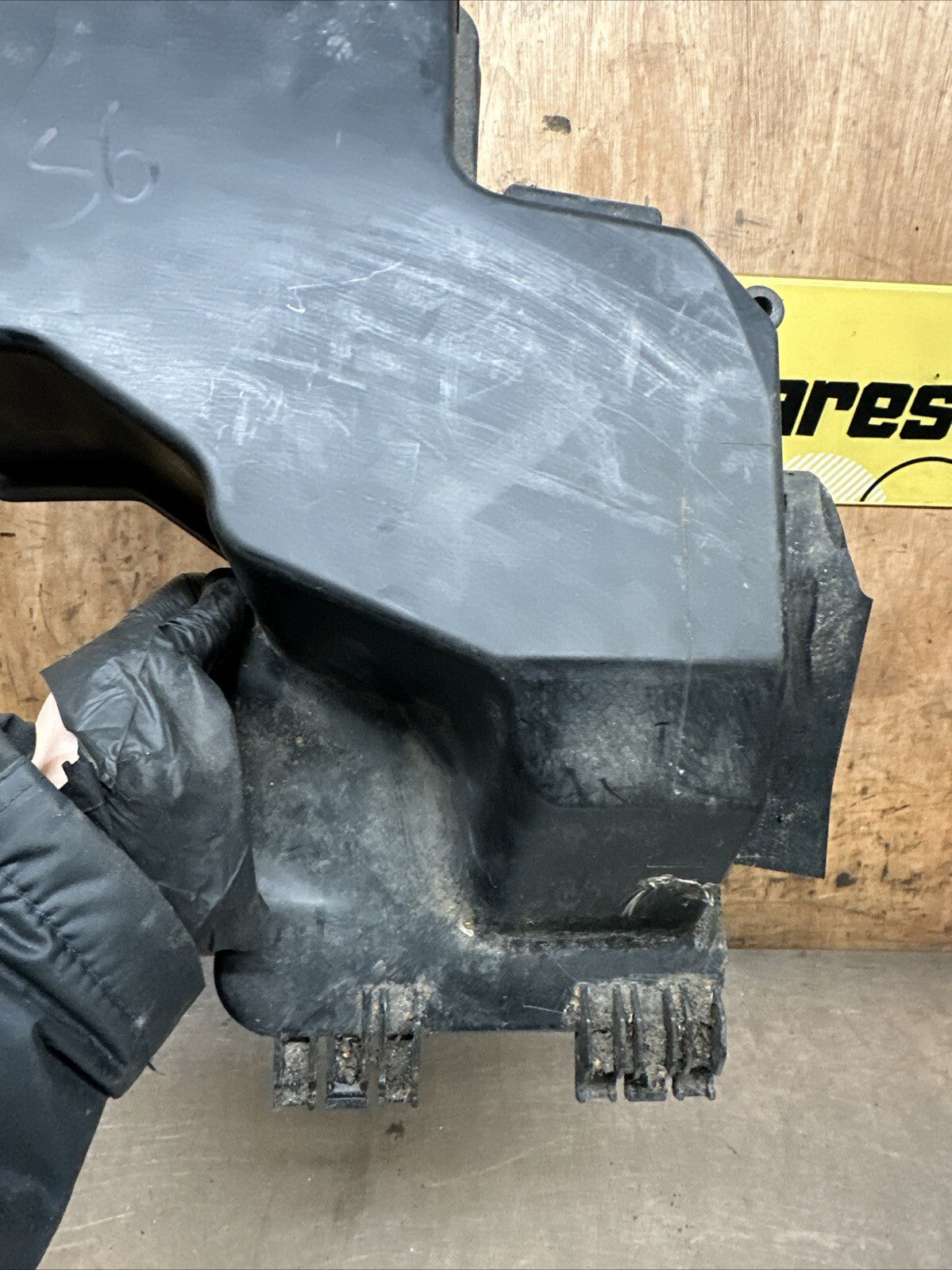 4F2937576 Audi S6 A6 Allroad 4F C6 Engine Bay ECU box Lid 