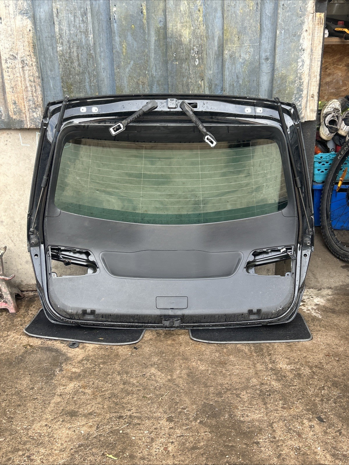 17-20 SEAT LEON CUPRA MK3 Black LZ5C COMPLETE BOOT LID  *NO LIGHTS*