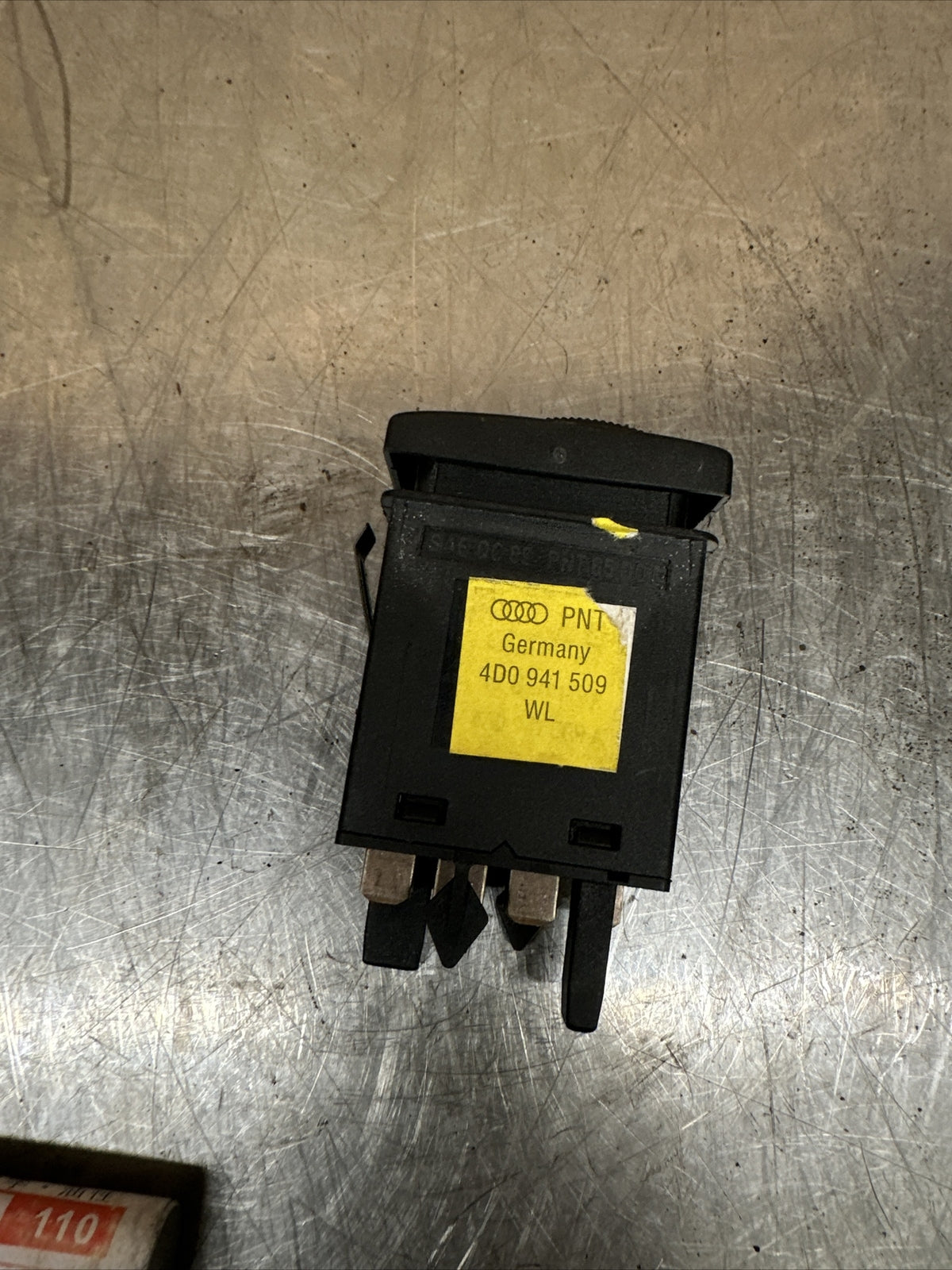 AUDI A8 D2 SET OF HAZARD HEATED SEATS FOG LIGHT SWITCH  8D0941509D 8D0963563