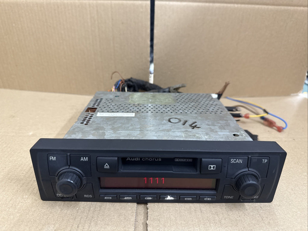 4B0035152E 2003 AUDI TT RADIO STEREO CASSETTE PLAYER HEAD UNIT With Code
