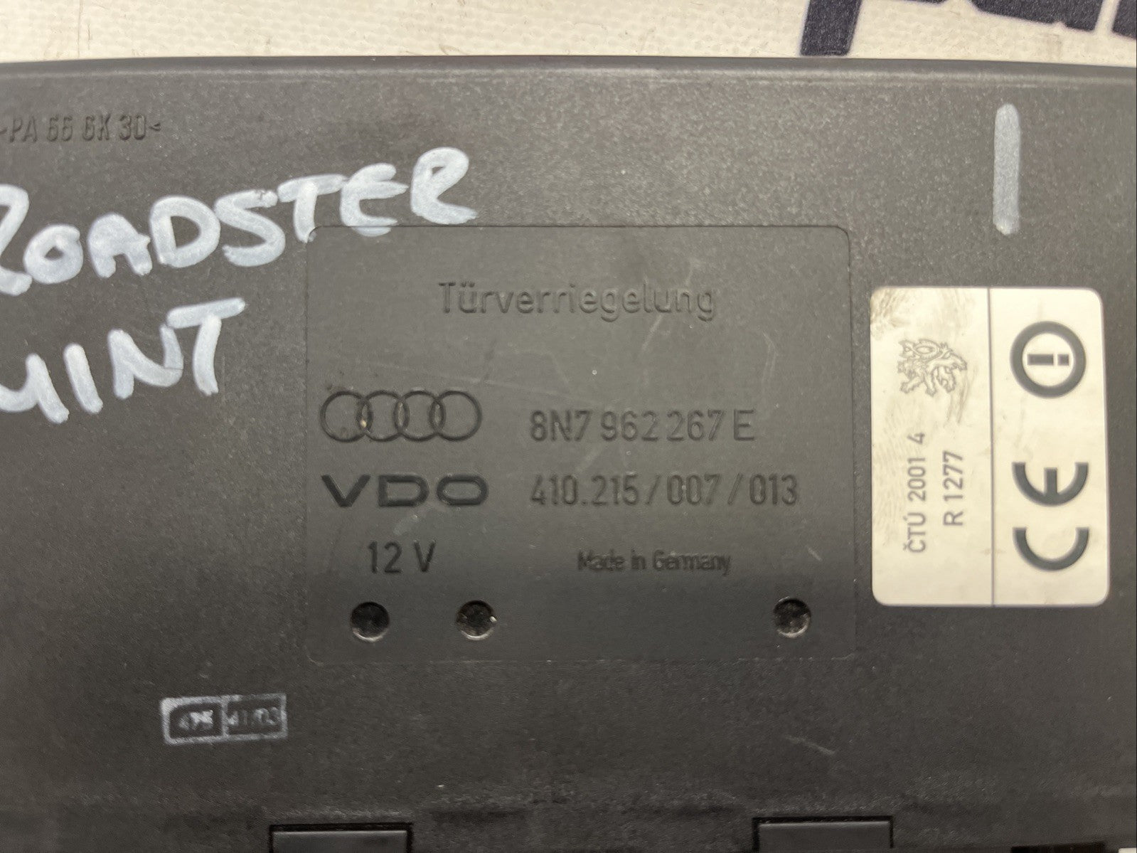Audi TT Convertible CCM comfort control module 8N7962267E Roadster 8N