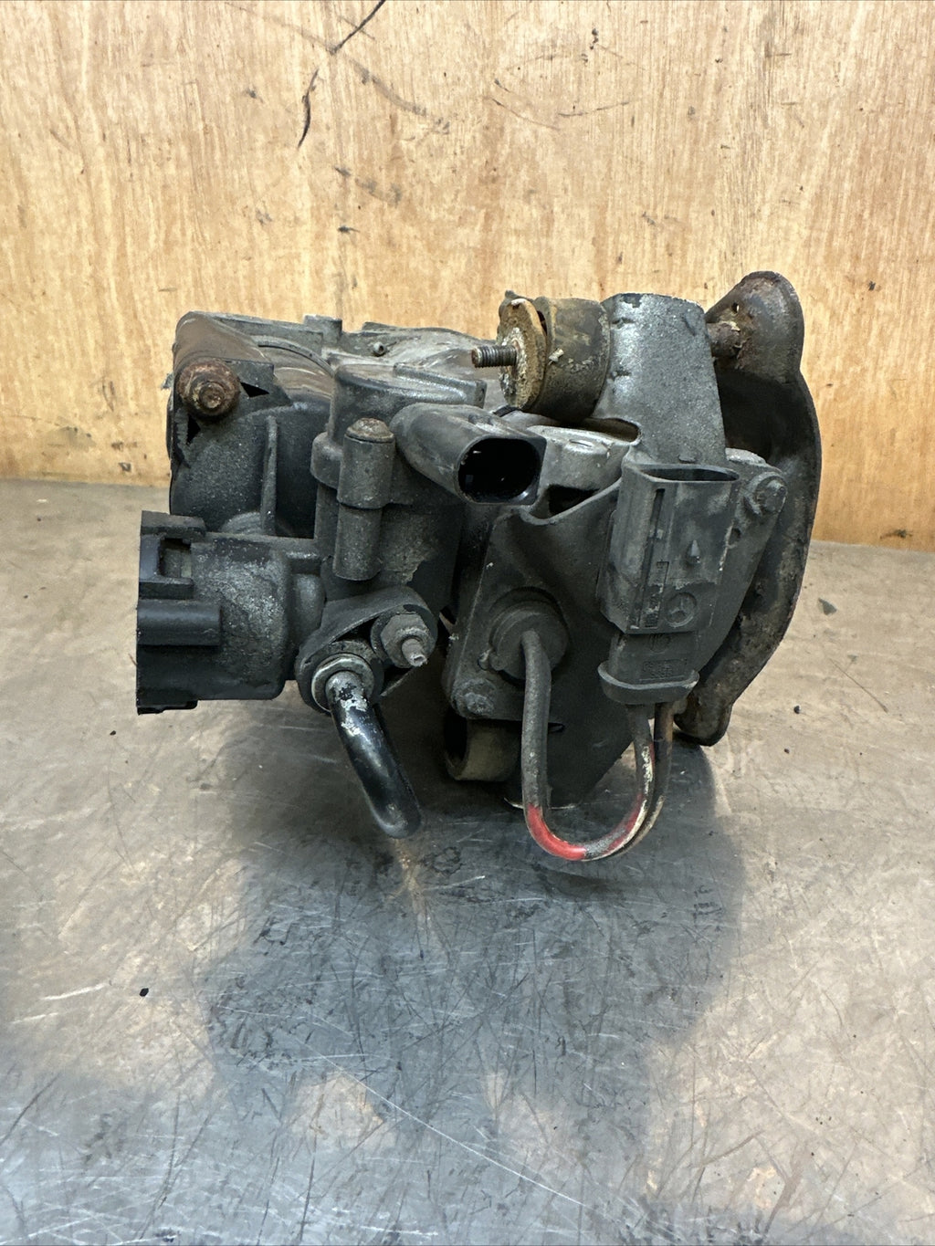 MERCEDES-BENZ S-CLASS W220 98-05 AIR SUSPENSION COMPRESSOR PUMP A211320030401
