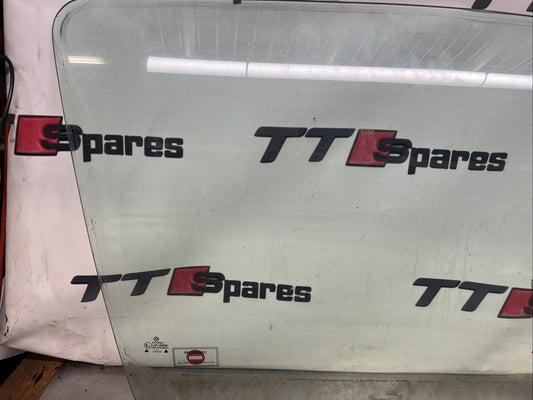 VW GOLF MK3 (1992   1999) 3 DOOR  FRONT RIGHT DRIVERS WINDOW GLASS 1H + P+P 