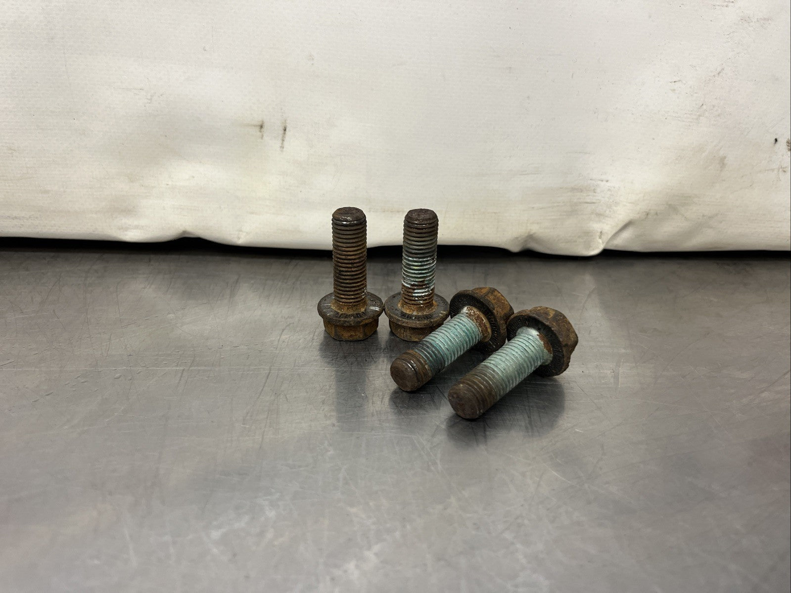 Audi TT MK1 Front Brake Caliper Carrier Mounting Bolts SET
