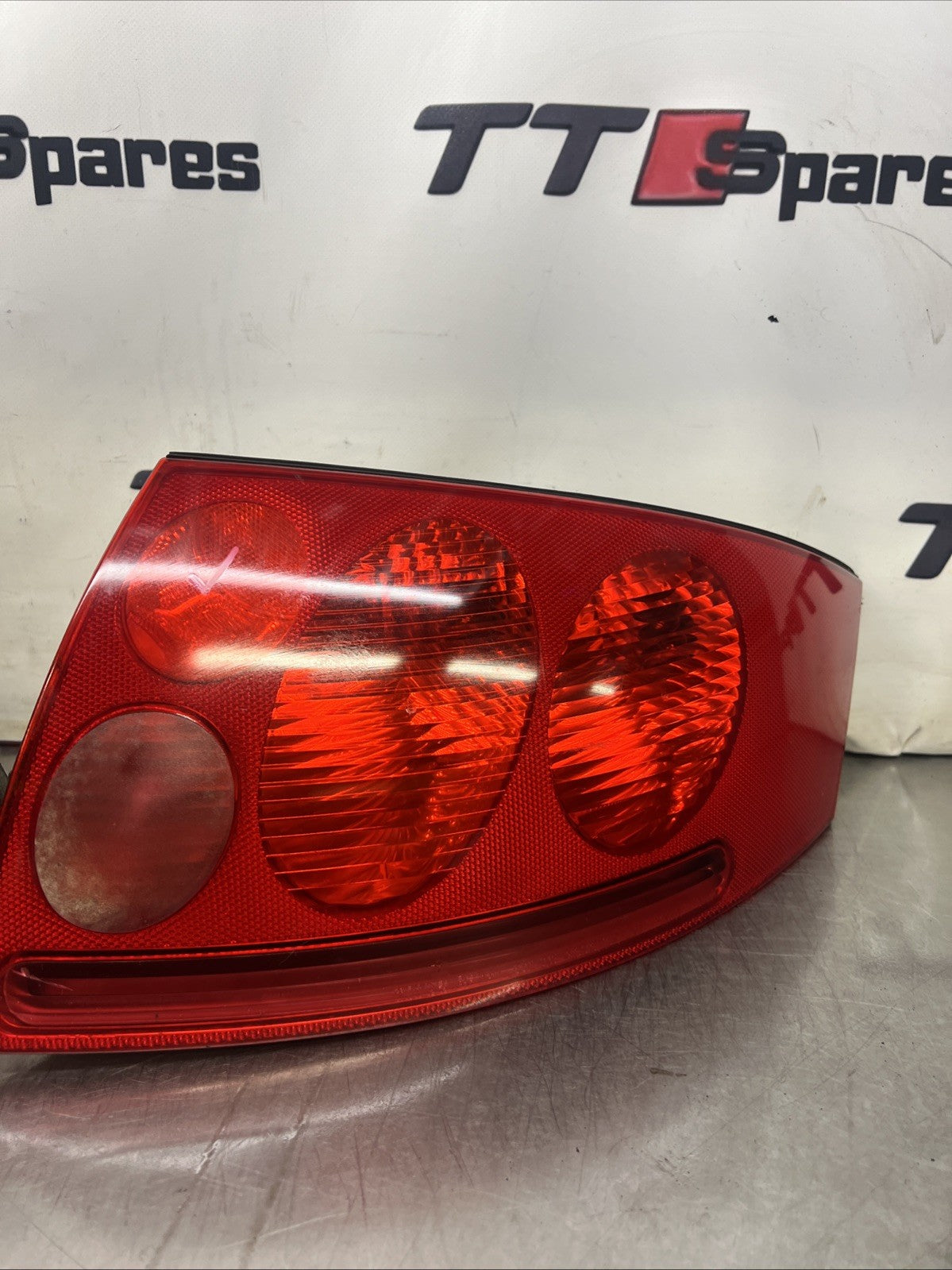 AUDI TT MK1 REAR LIGHTS PAIR 8N 99-06 Late Clear Reverse