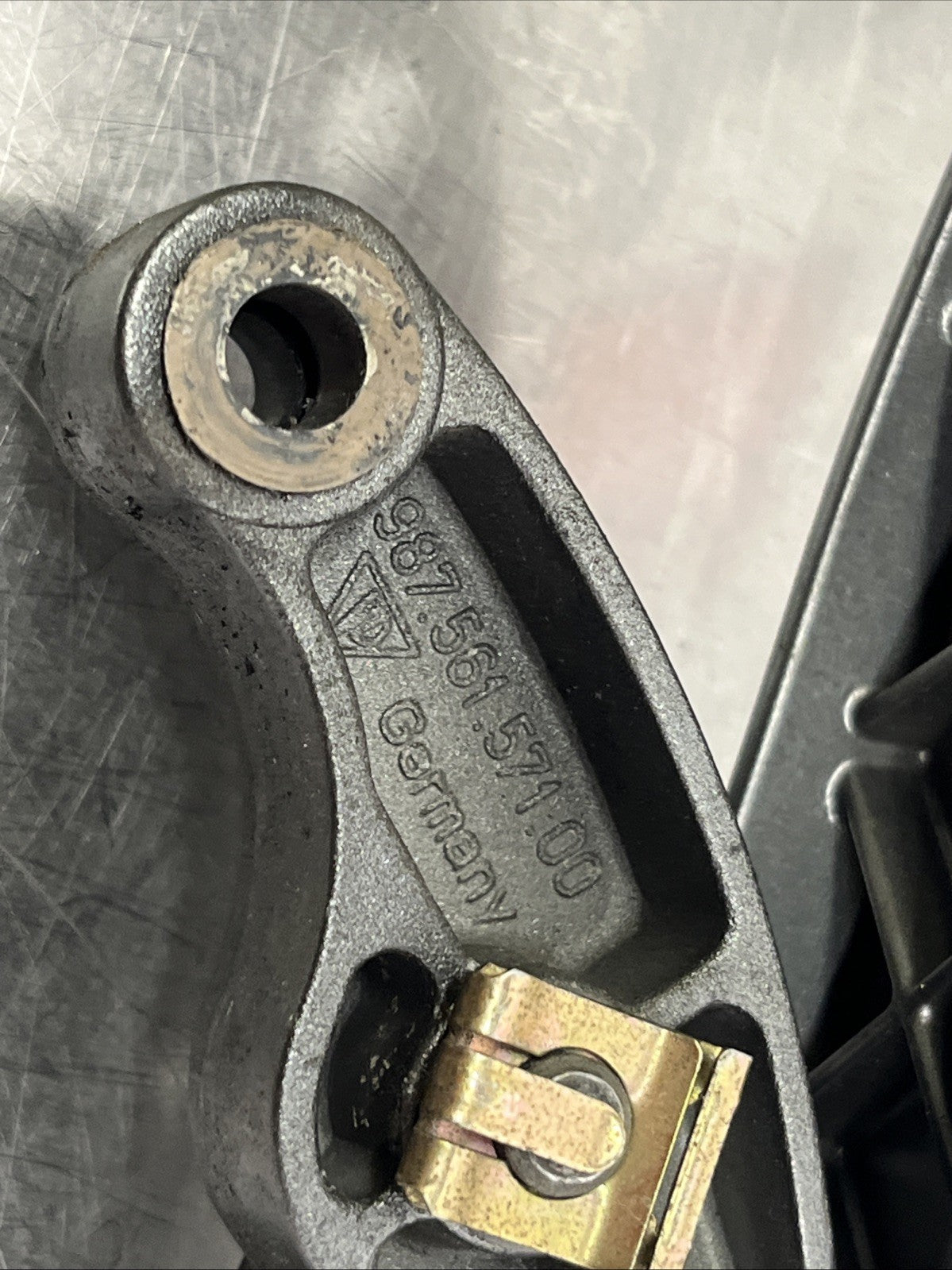 Porsche Boxster 987 Roof Lid Clamshell Top Hinge Lever Arm Passenger Side (NS)