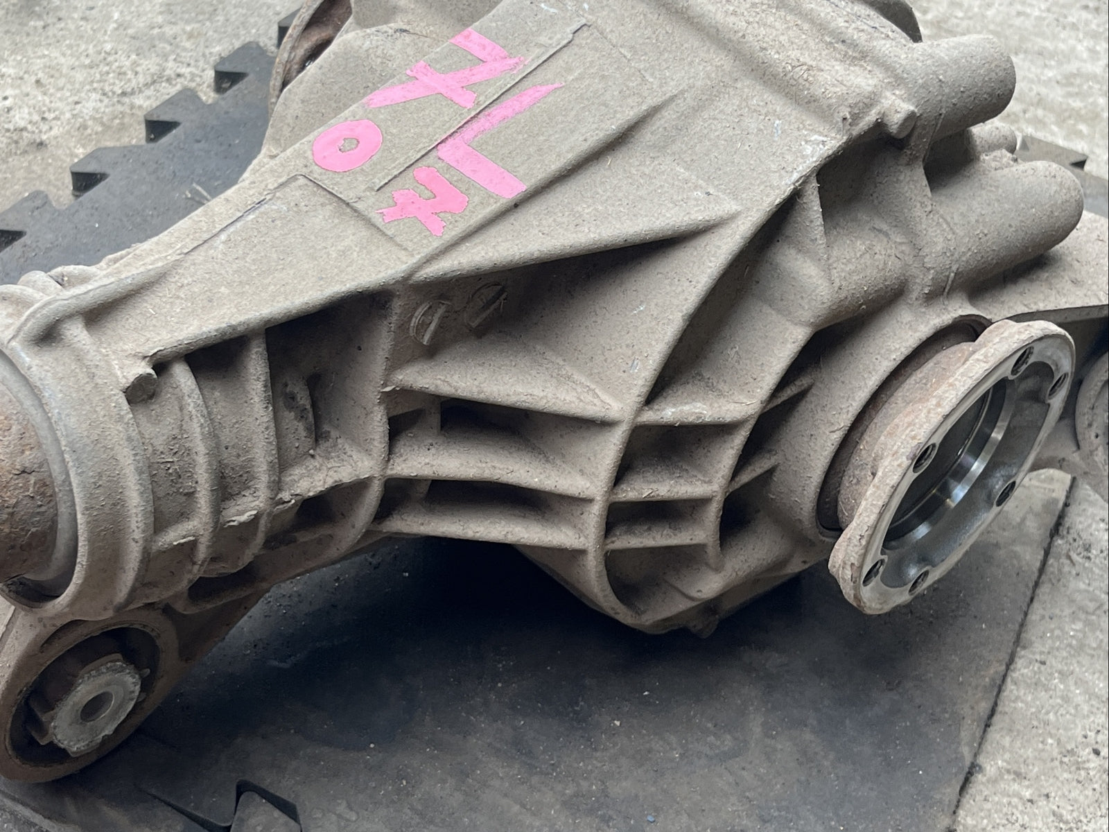 VW TOUAREG AUDI Q7 02-10 3.0 DIESEL AUTO REAR DIFF DIFFERENTIAL 4460310018