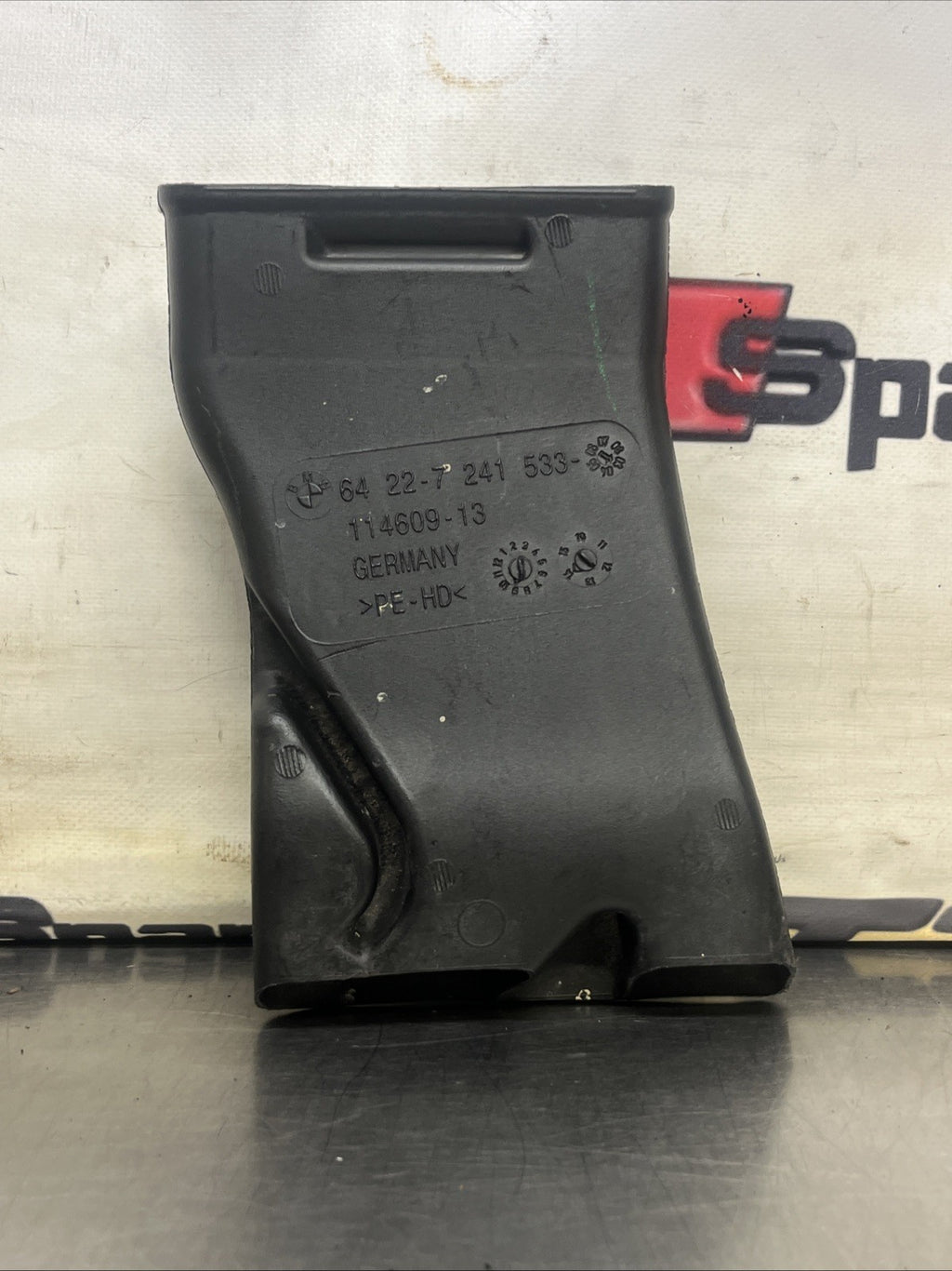 BMW 1 2 3 Series F20 F21 F22 F30 Heater Air Rear Duct Tunel Footwell 9227811