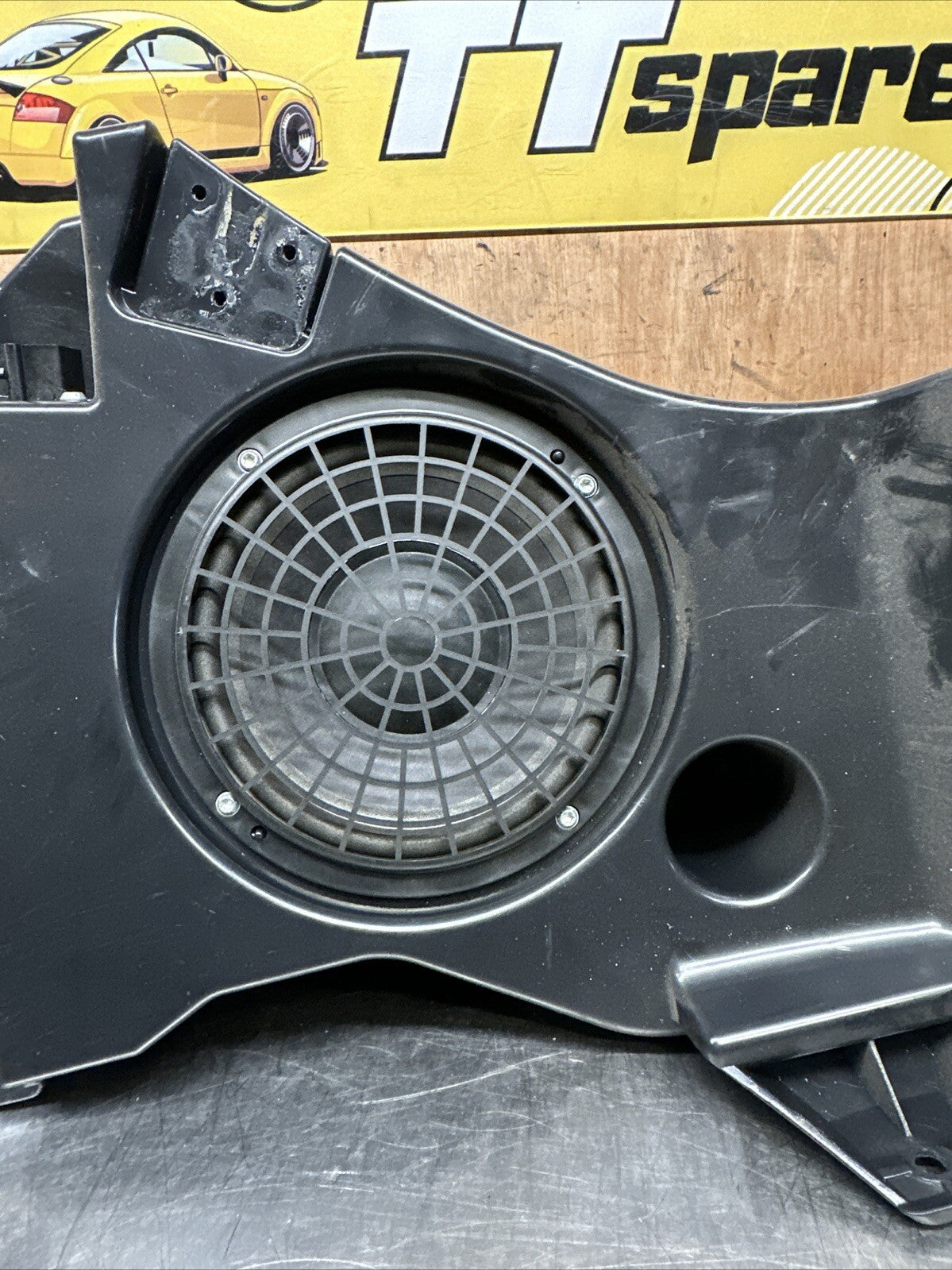 8P4035382D 2008 AUDI A3 REAR SUBWOOFER SPEAKER 