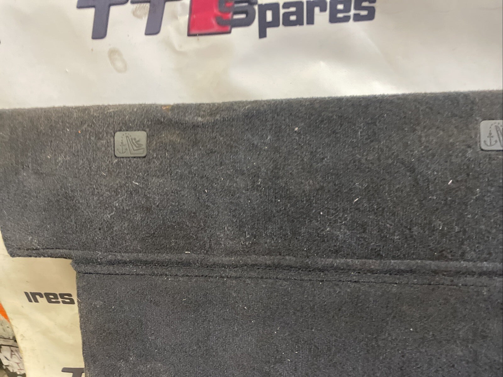 RANGE ROVER SPORT BOOT FLOOR CARPET BOARD LCF010544