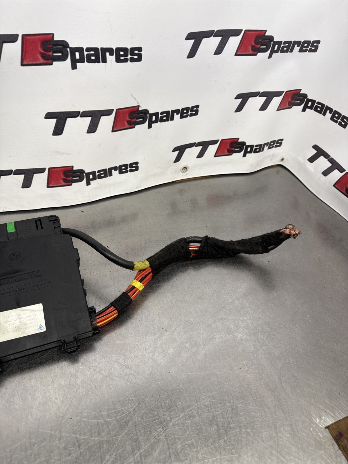 Porsche Boxster 987 2007 Engine Bay Fuse Box Module 99761030100