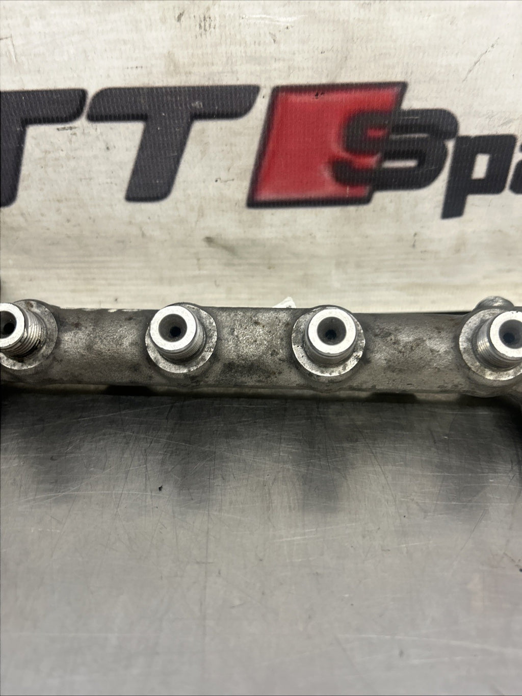 2019 VOLKSWAGEN GOLF MK7 2.0TDI GTD FUEL COMMON INJECTION RAIL 04L 089 D
