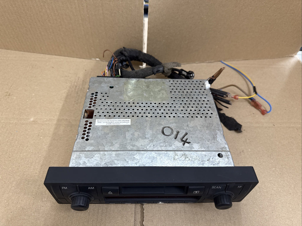 4B0035152E 2003 AUDI TT RADIO STEREO CASSETTE PLAYER HEAD UNIT With Code
