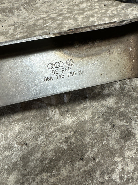 Audi TT 8N Turbo Pressure Pipe Bracket  06A145756N