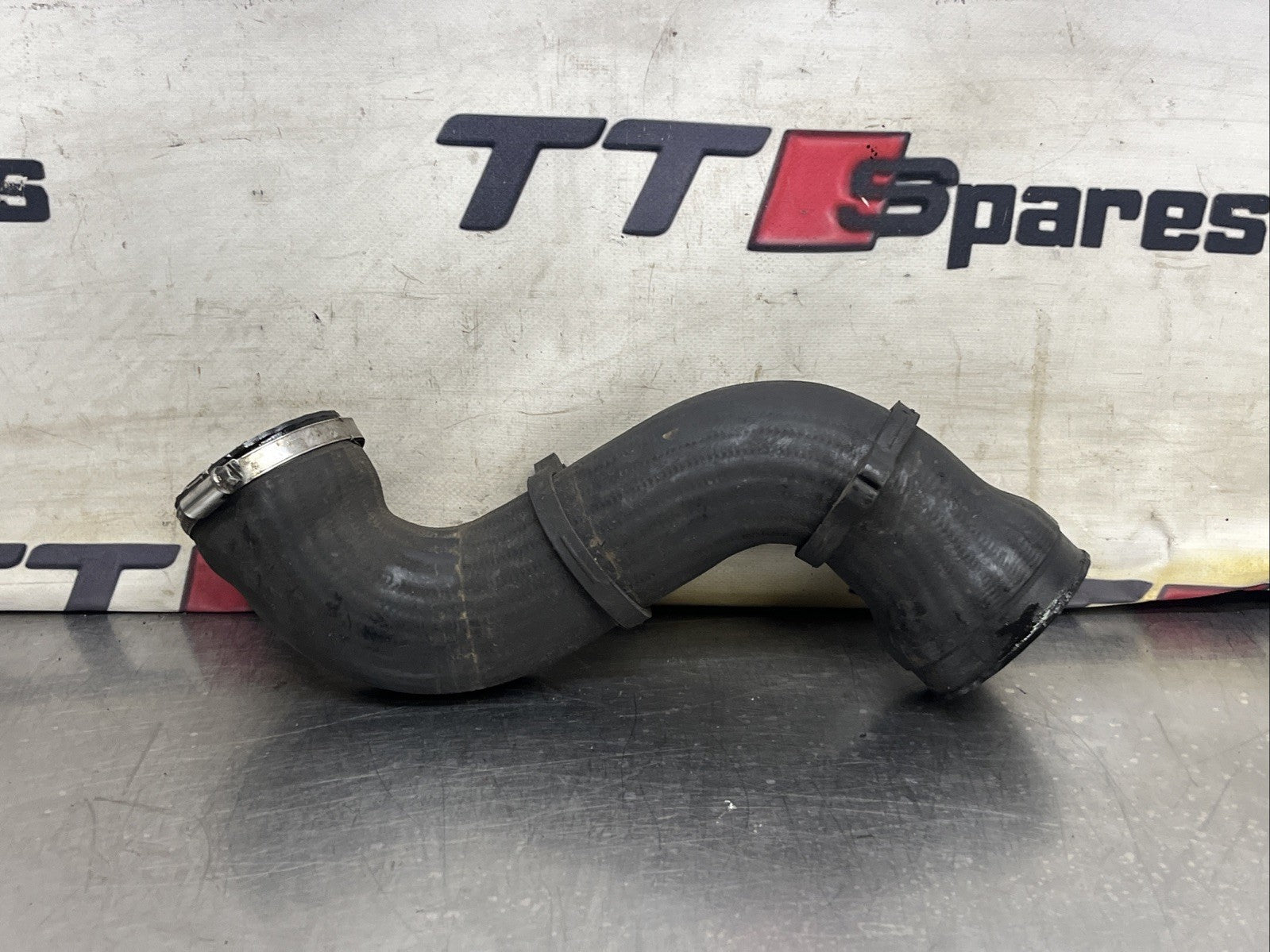 AUDI A3 TT SEAT LEON CUPRA R TOLEDO 1.8 INTERCOOLER  TURBO HOSE 8L9145790B