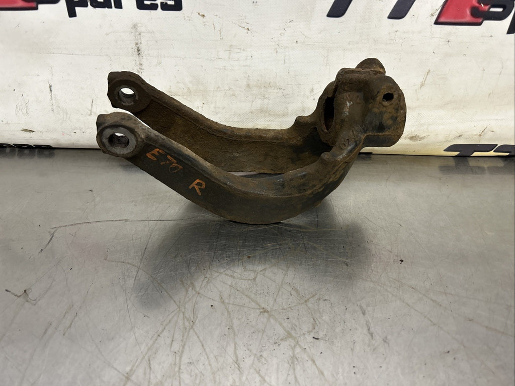 BMW X5 E70 Shock Strut Bracket Front Right O/S Absorber Holder Mount 6775086
