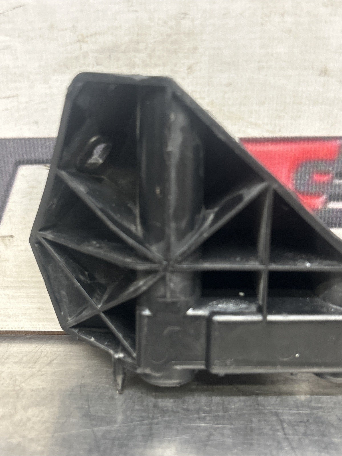 5F0807183A Stoßstangenhalter Vorne Linke 5F0807049 Seat Leon DE2765258-03