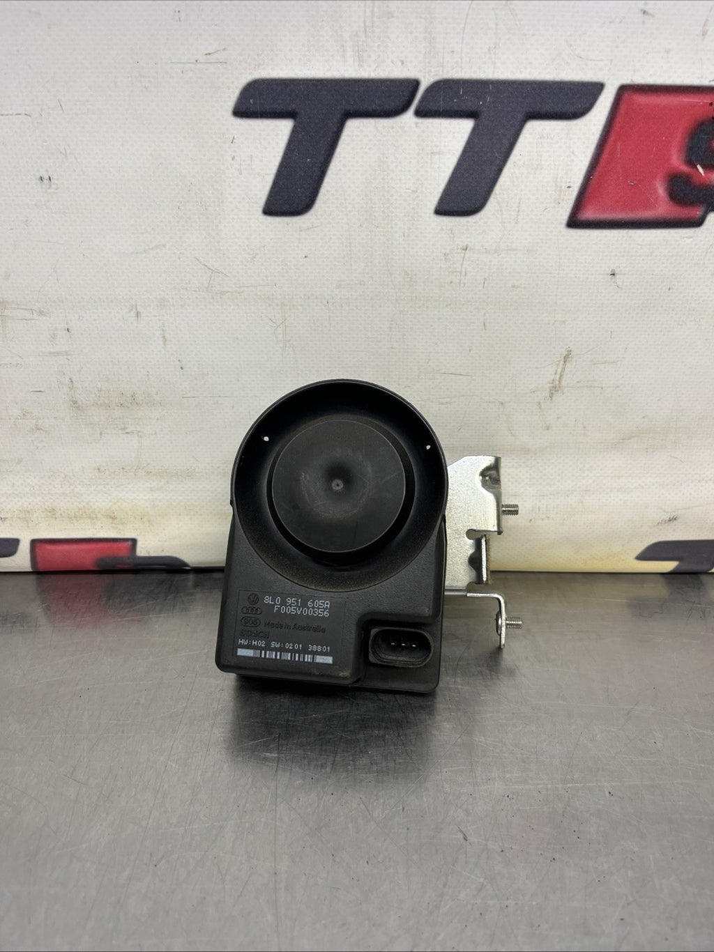 Audi Allroad 4Z C5 Alarm Siren H07 8L0951605A